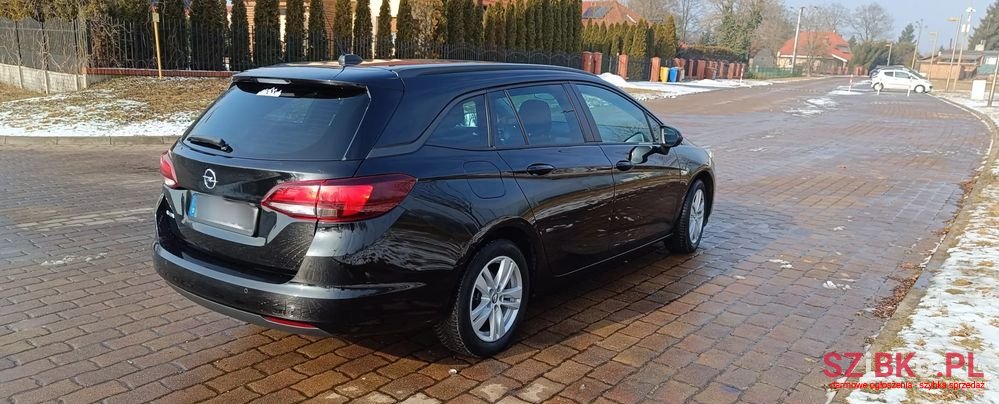 2021' Opel Astra photo #4