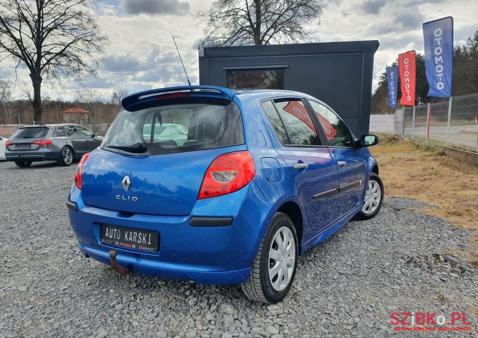 2007' Renault Clio photo #4