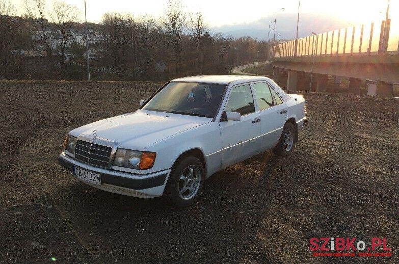 1992' Mercedes-Benz W124 photo #1