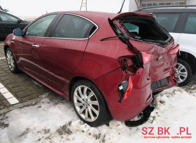 2010' Alfa Romeo Giulietta photo #2