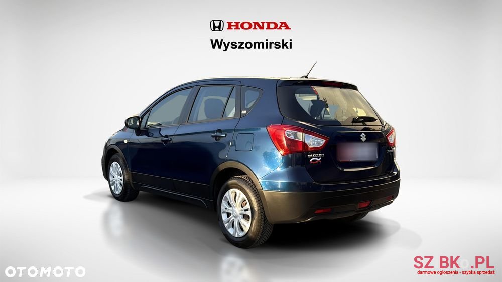 2019' Suzuki SX4 photo #3
