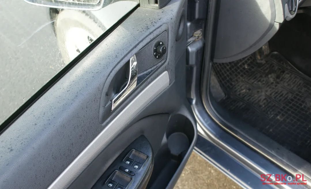 2012' Skoda Octavia photo #4