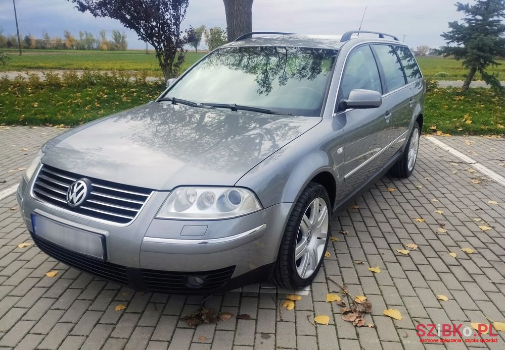 2002' Volkswagen Passat photo #3