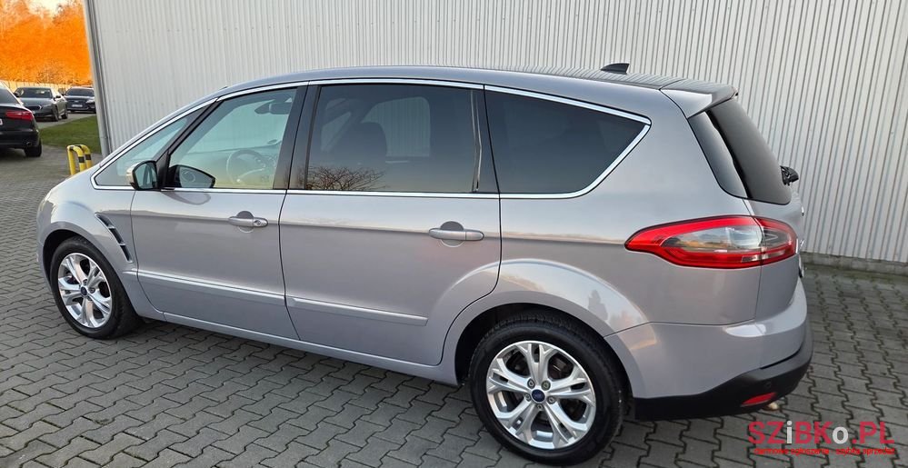 2013' Ford S-Max photo #5