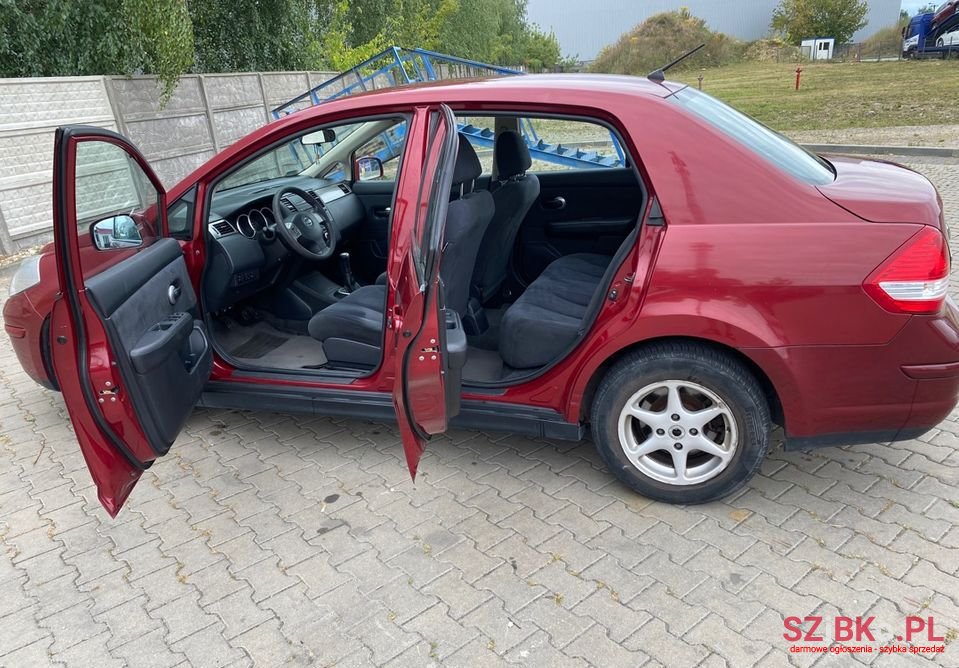 2007' Nissan Tiida photo #3