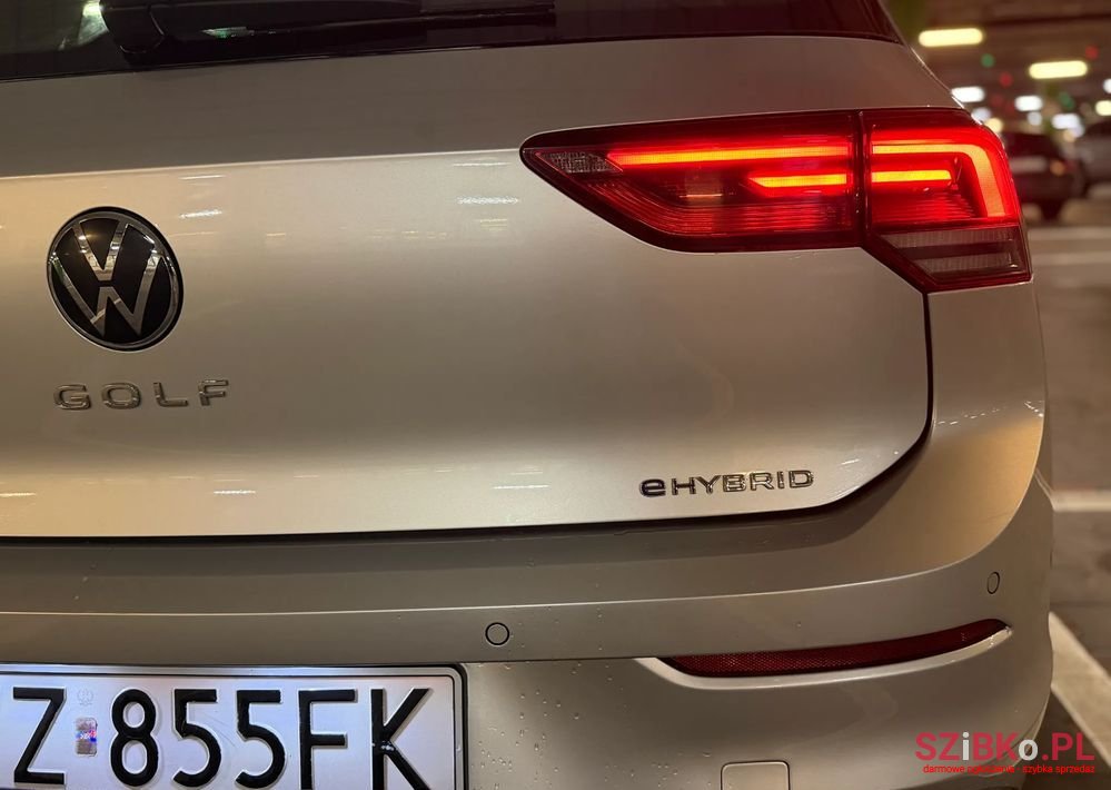 2022' Volkswagen Golf photo #6