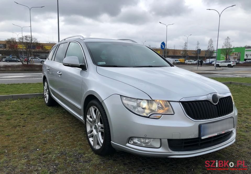 2010' Skoda Superb photo #6