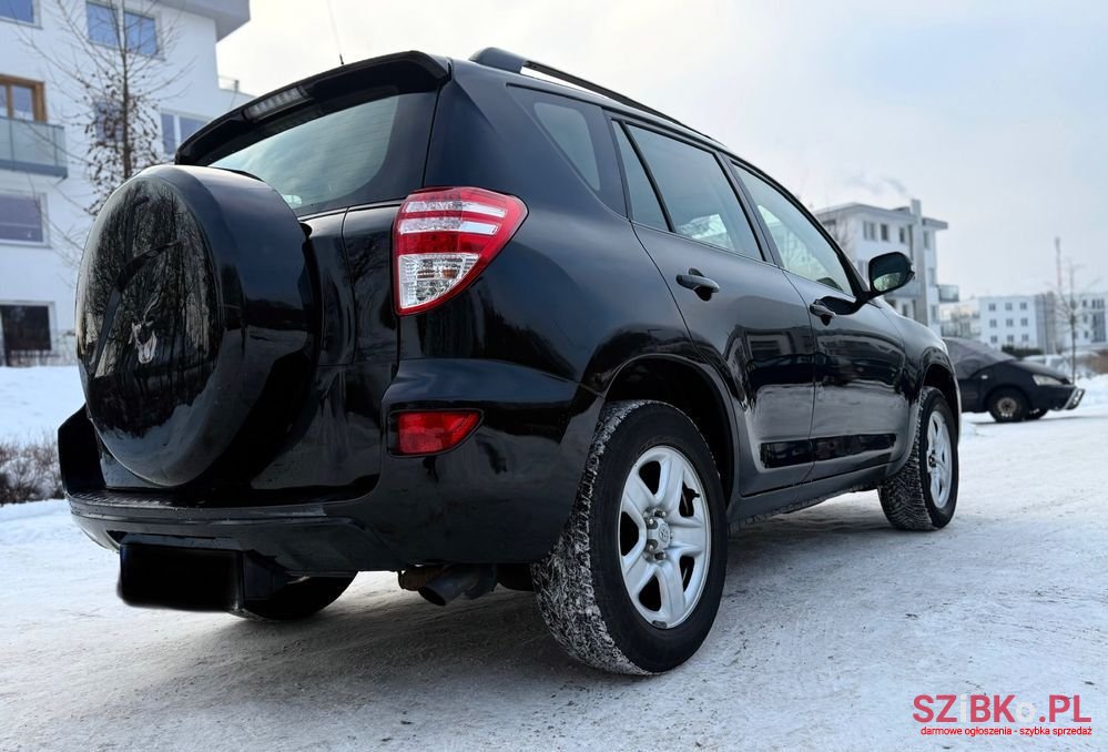 2011' Toyota RAV4 photo #6