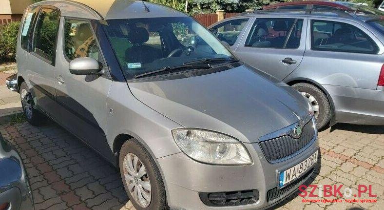 2008' Skoda Roomster photo #2