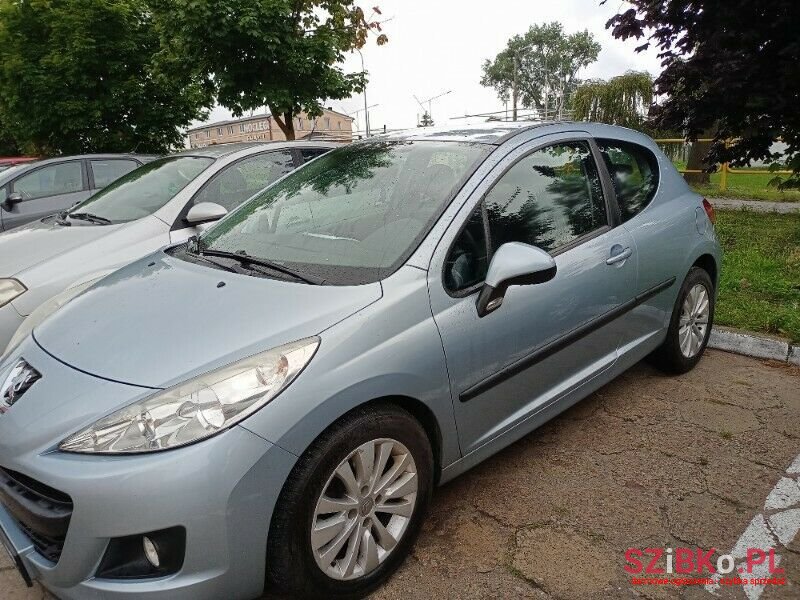 2009' Peugeot photo #2