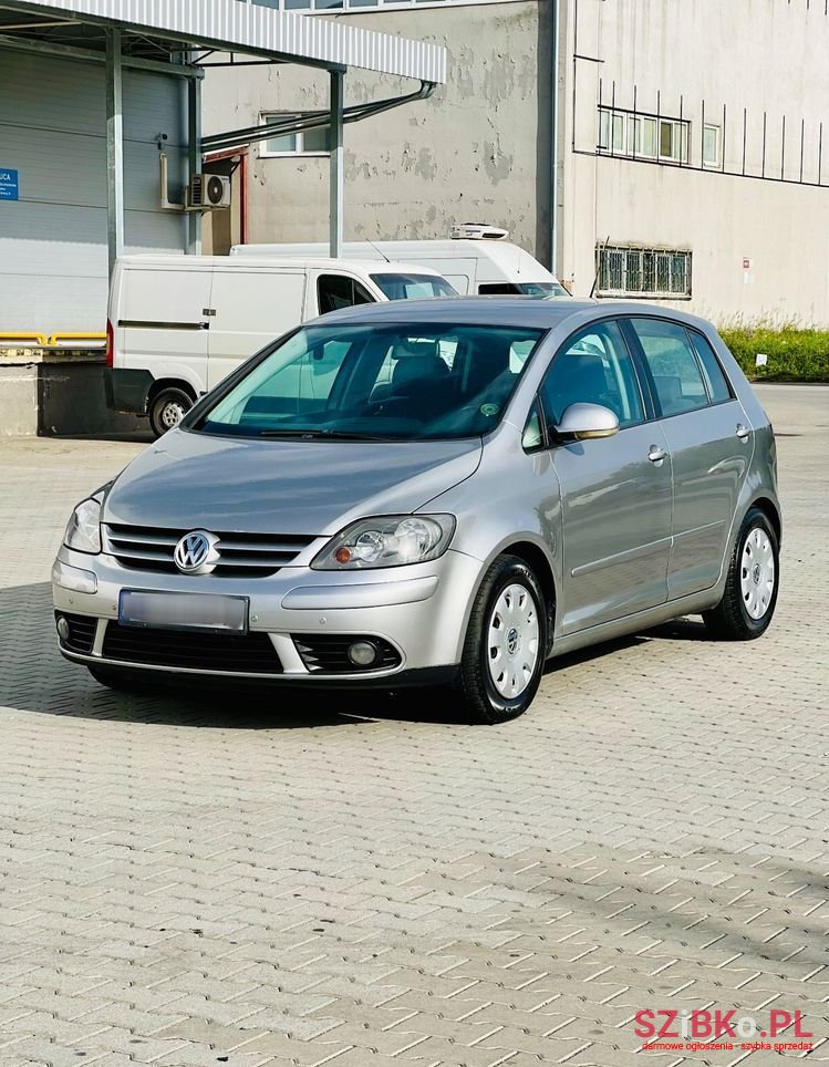 2006' Volkswagen Golf Plus photo #3