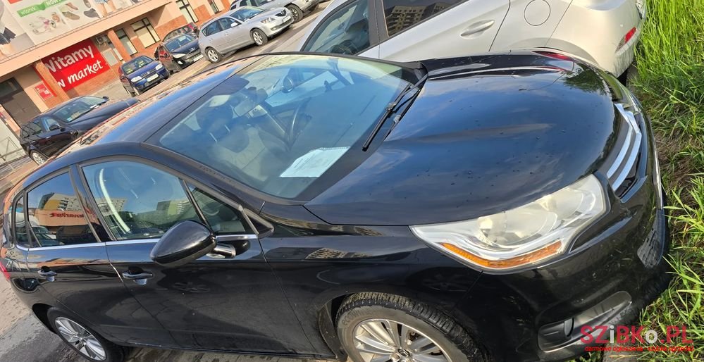 2011' Citroen C4 photo #1