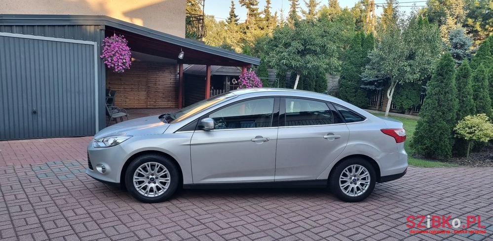 2011' Ford Focus 1.6 Ti-Vct Titanium photo #3
