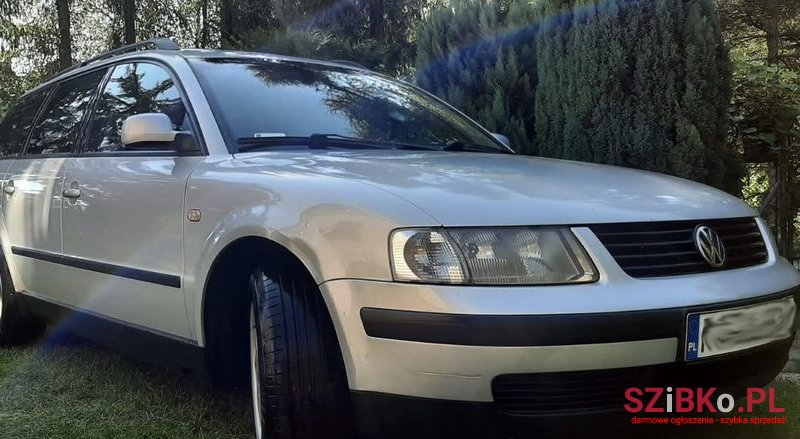 1998' Volkswagen Passat photo #1