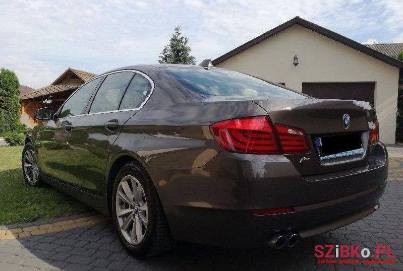 2011' BMW Seria 5 photo #2