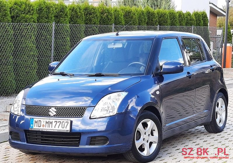 2005' Suzuki Swift photo #2