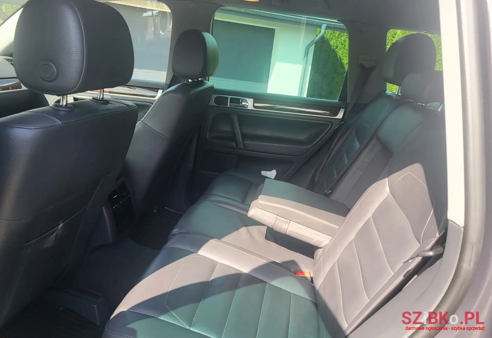 2007' Volkswagen Touareg photo #6