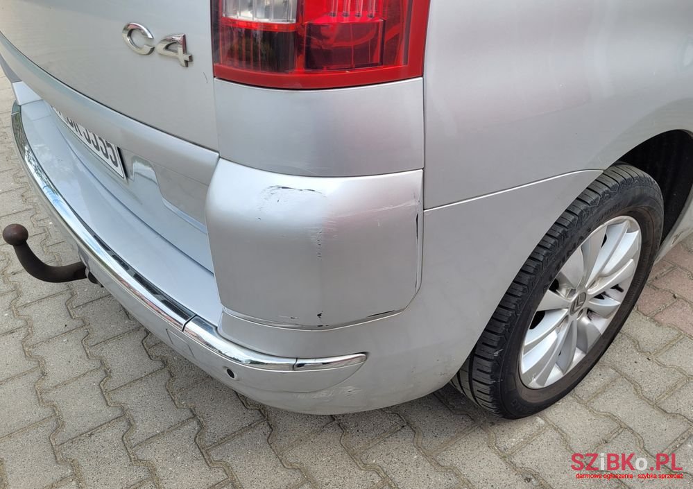 2008' Citroen C4 Grand Picasso photo #5