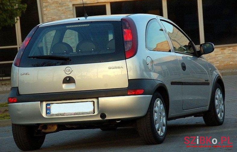 2001' Opel Corsa photo #1