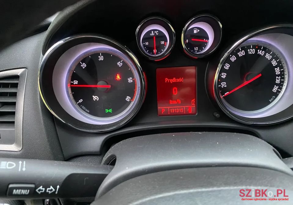 2010' Opel Astra photo #6