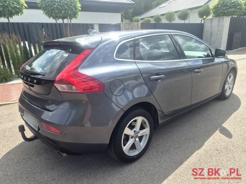 2012' Volvo V40 photo #6
