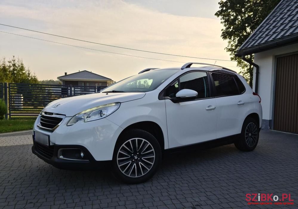 2013' Peugeot 2008 photo #2