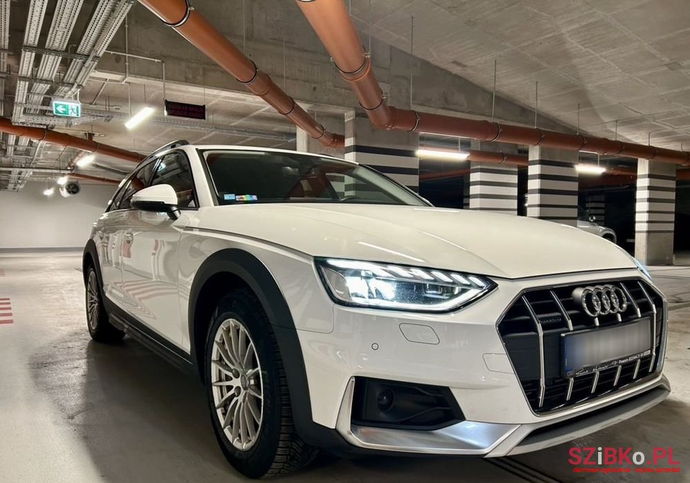 2020' Audi A4 Allroad photo #4
