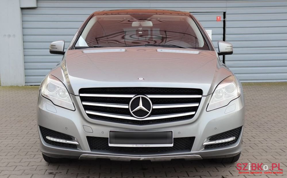 2010' Mercedes-Benz R-Class photo #3