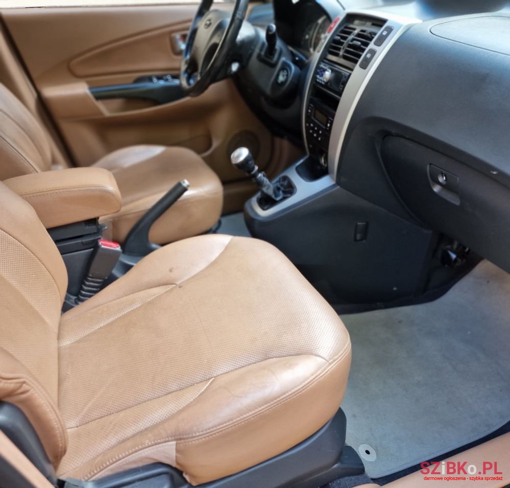 2007' Hyundai Tucson 2.0 Crdi Premium photo #4