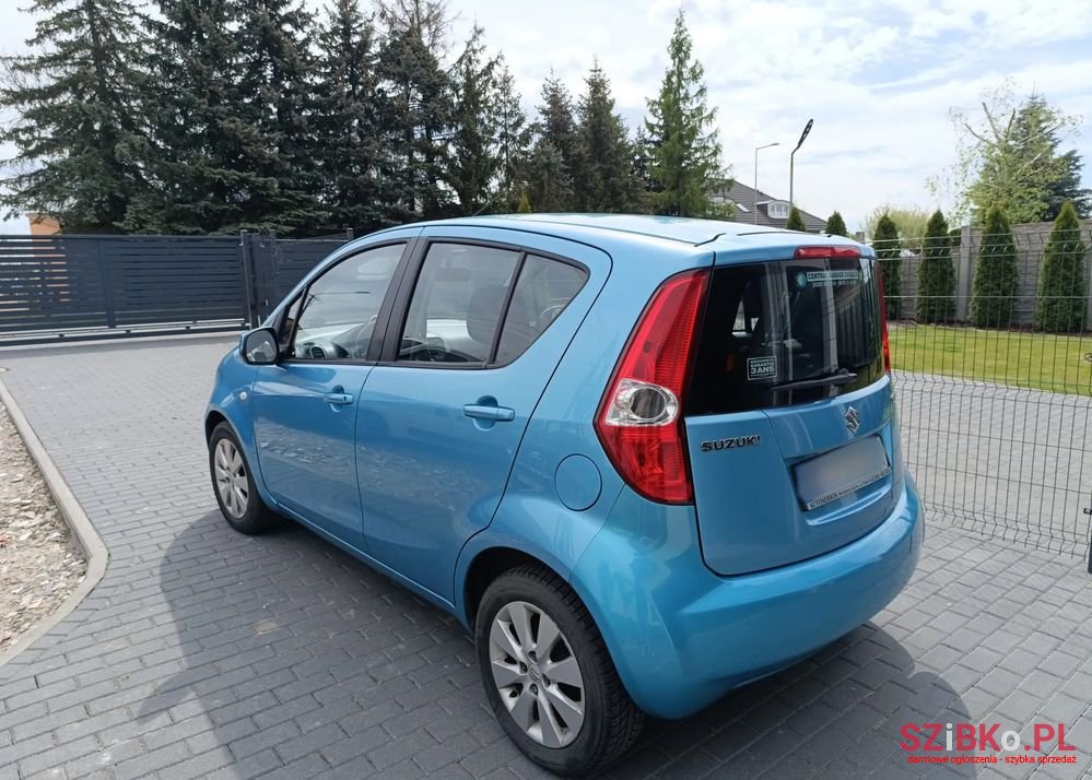 2008' Suzuki Splash 1.2 Glx / Comfort photo #2