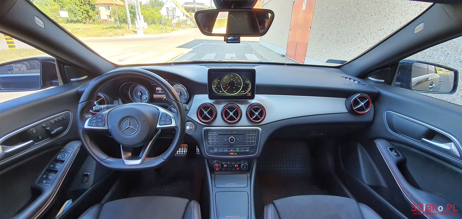 2016' Mercedes-Benz CLA 250 photo #7