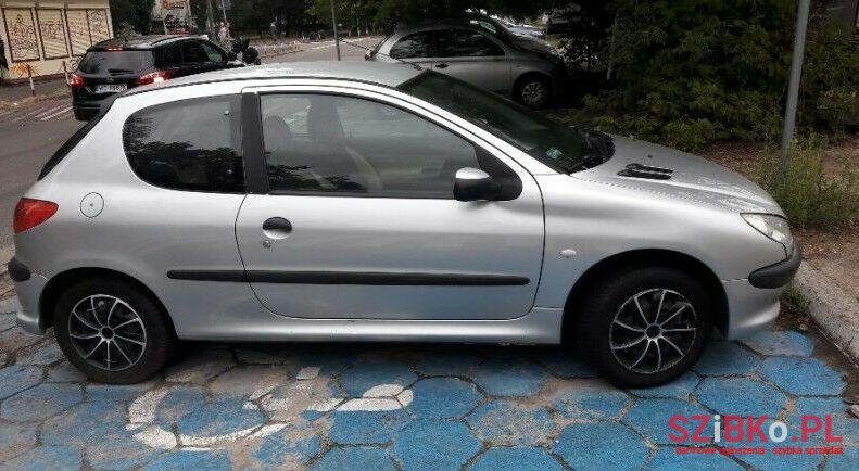 2005' Peugeot 206 photo #1