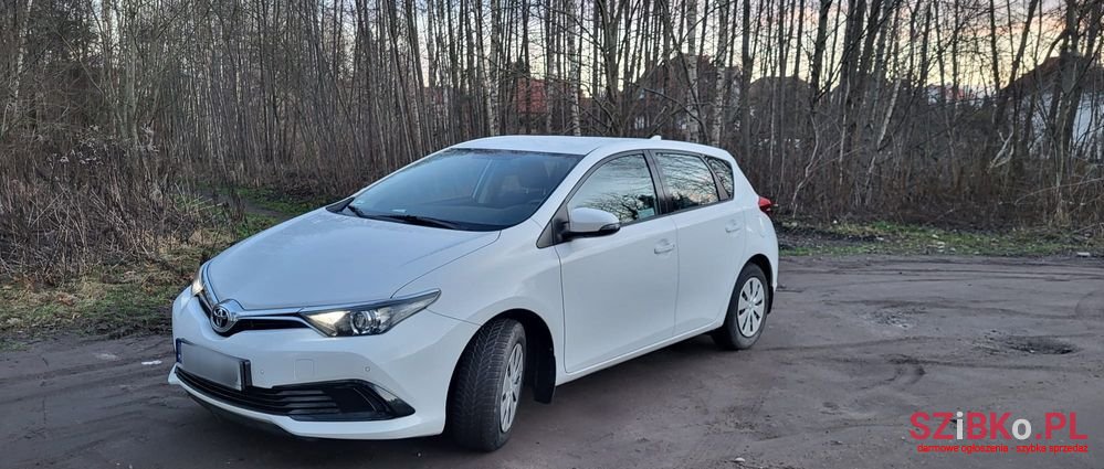 2018' Toyota Auris photo #1