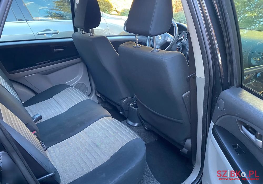 2008' Suzuki SX4 photo #6