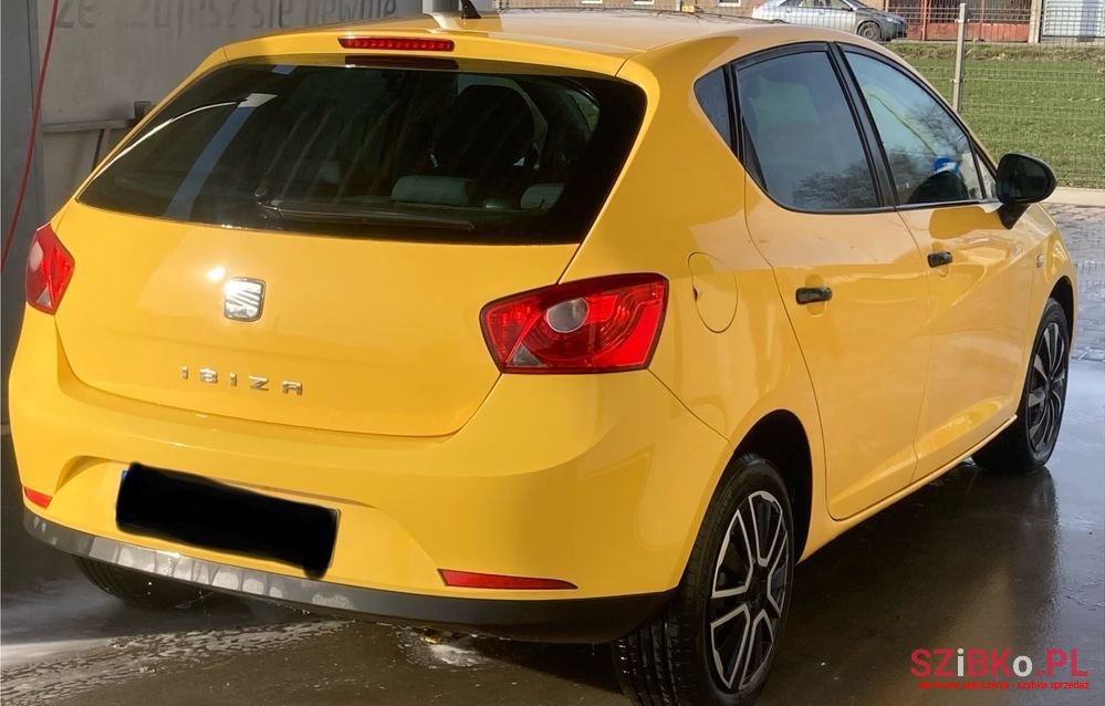 2009' SEAT Ibiza 1.4 16V Style photo #3