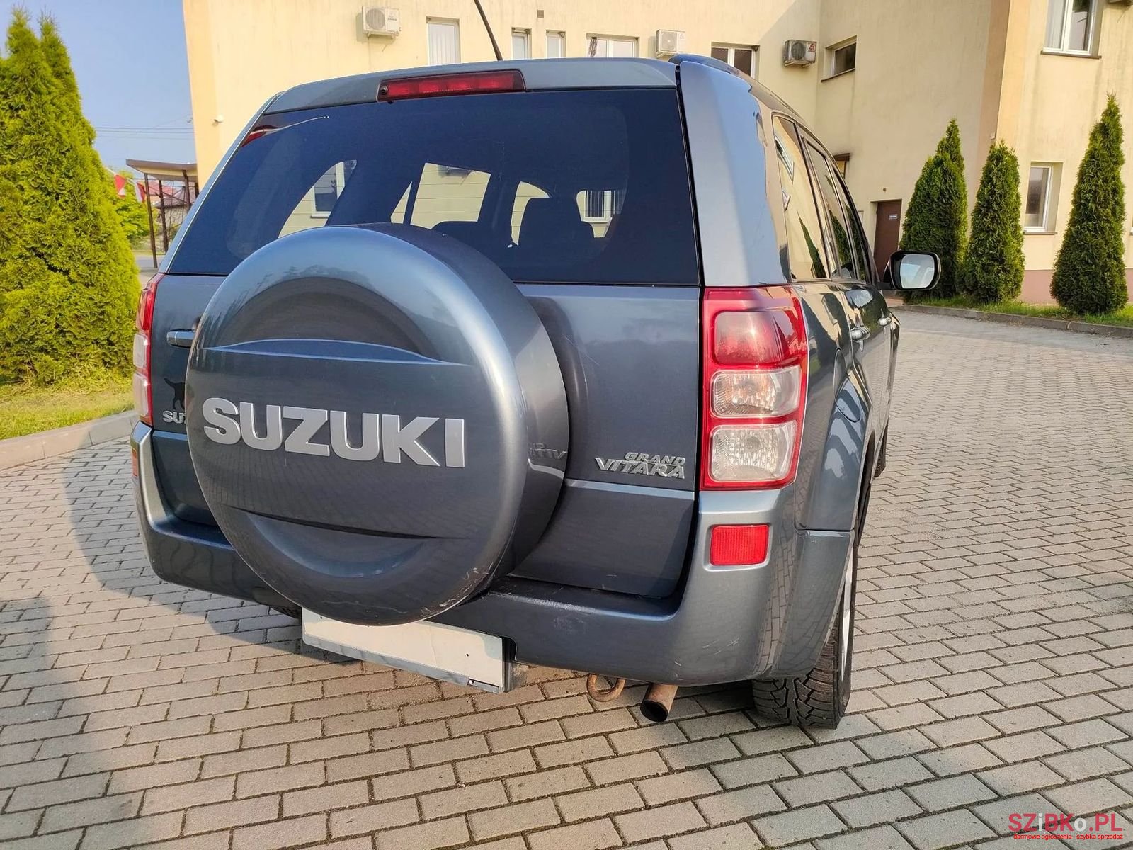 2009' Suzuki Grand Vitara photo #3