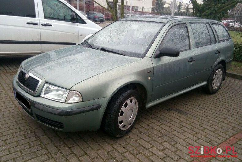2002' Skoda Octavia photo #1