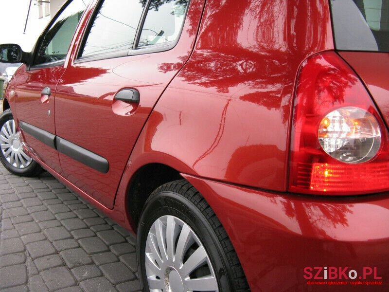 2007' Renault Clio photo #6
