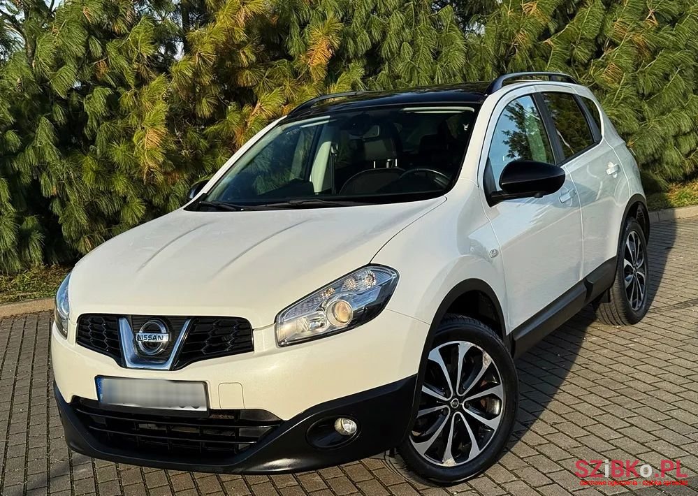 2013' Nissan Qashqai 1.6 Tekna photo #1