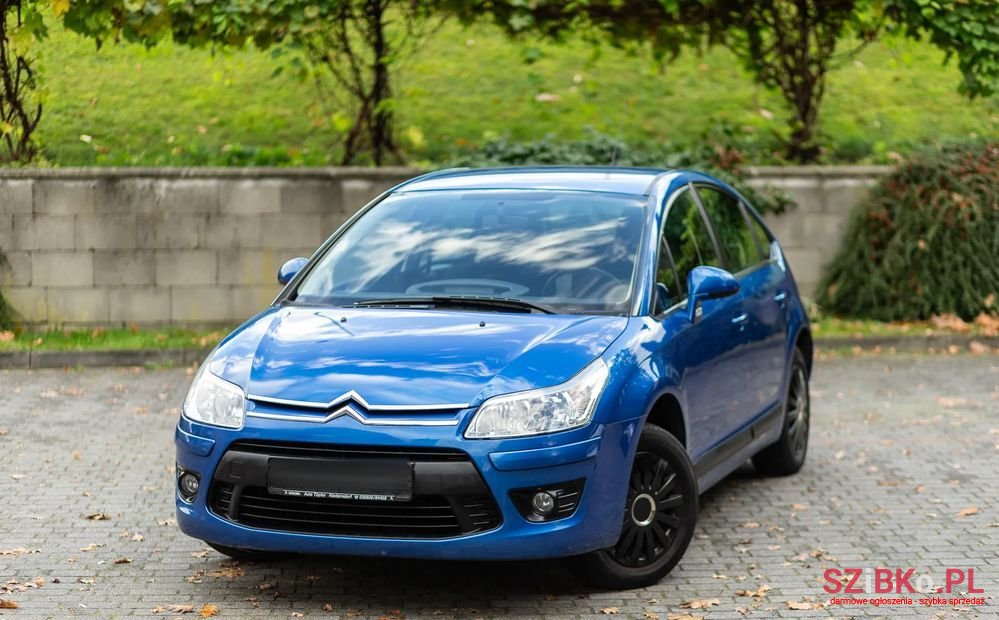 2009' Citroen C4 photo #3