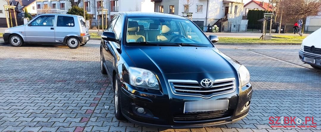 2008' Toyota Avensis photo #4