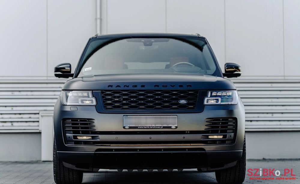 2019' Land Rover Range Rover photo #4