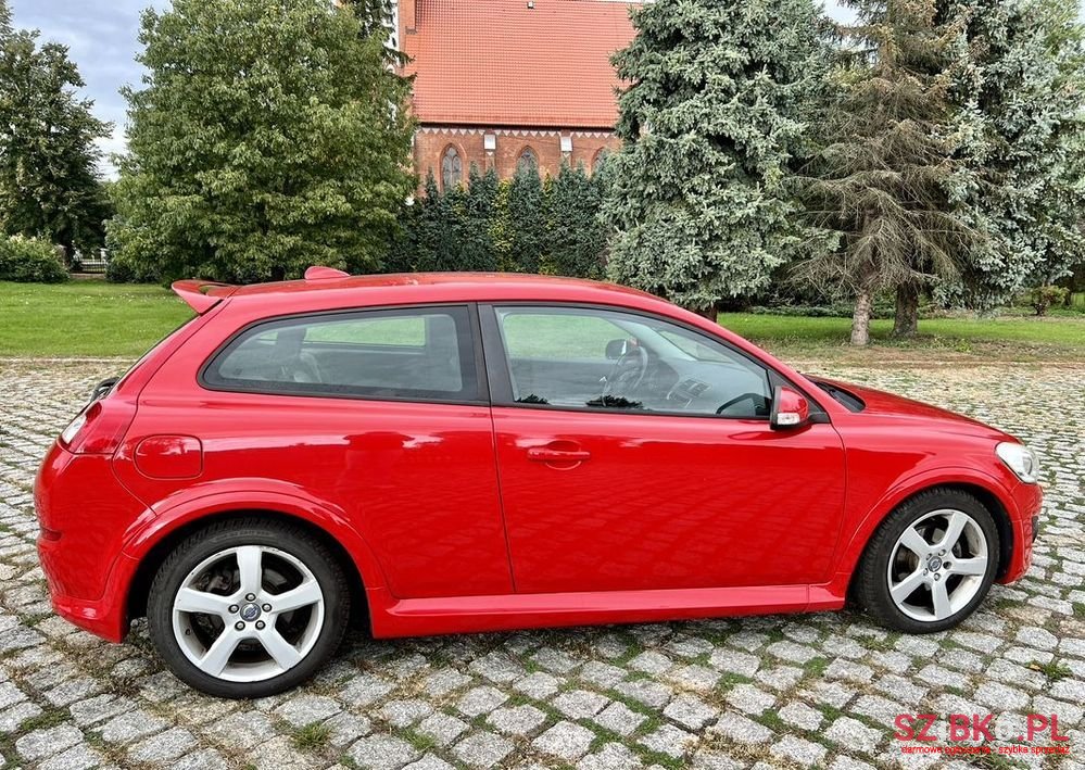 2011' Volvo C30 D2 R-Design photo #5