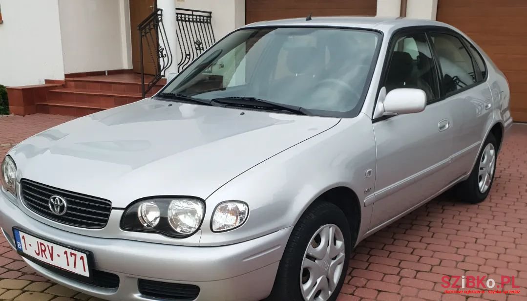 2001' Toyota Corolla photo #1