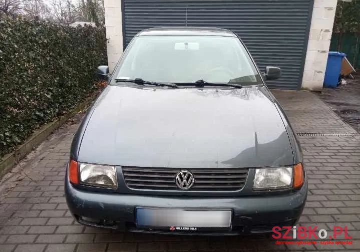 2000' Volkswagen Polo Variant photo #1