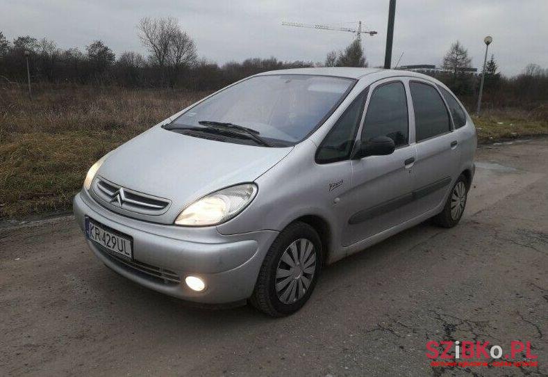 2001' Citroen Xsara Picasso photo #1