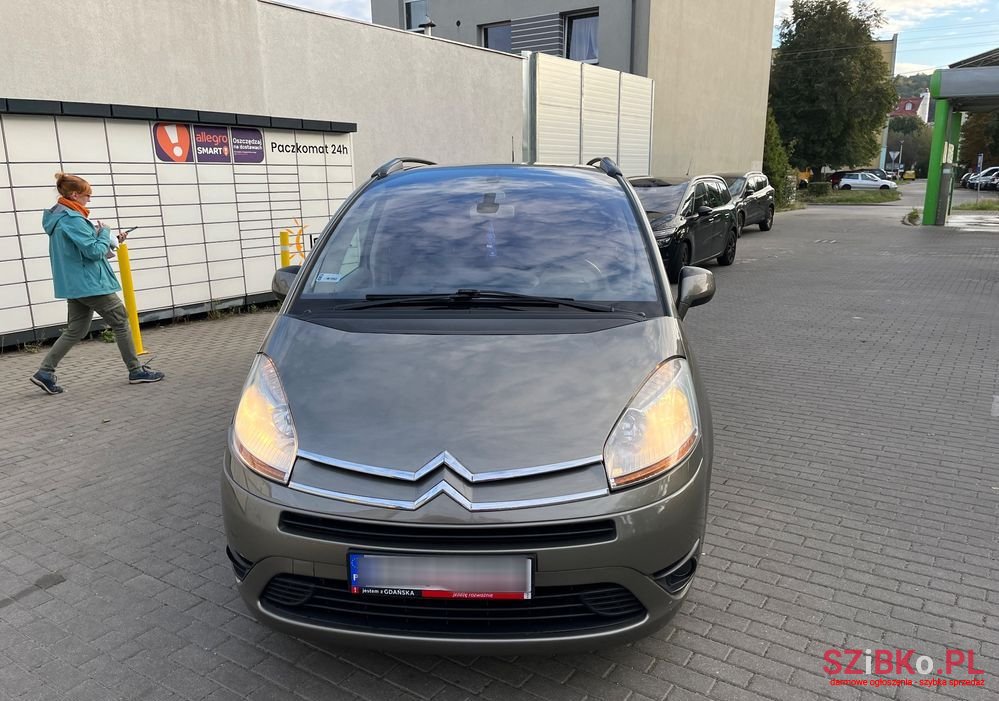 2009' Citroen C4 Grand Picasso photo #2