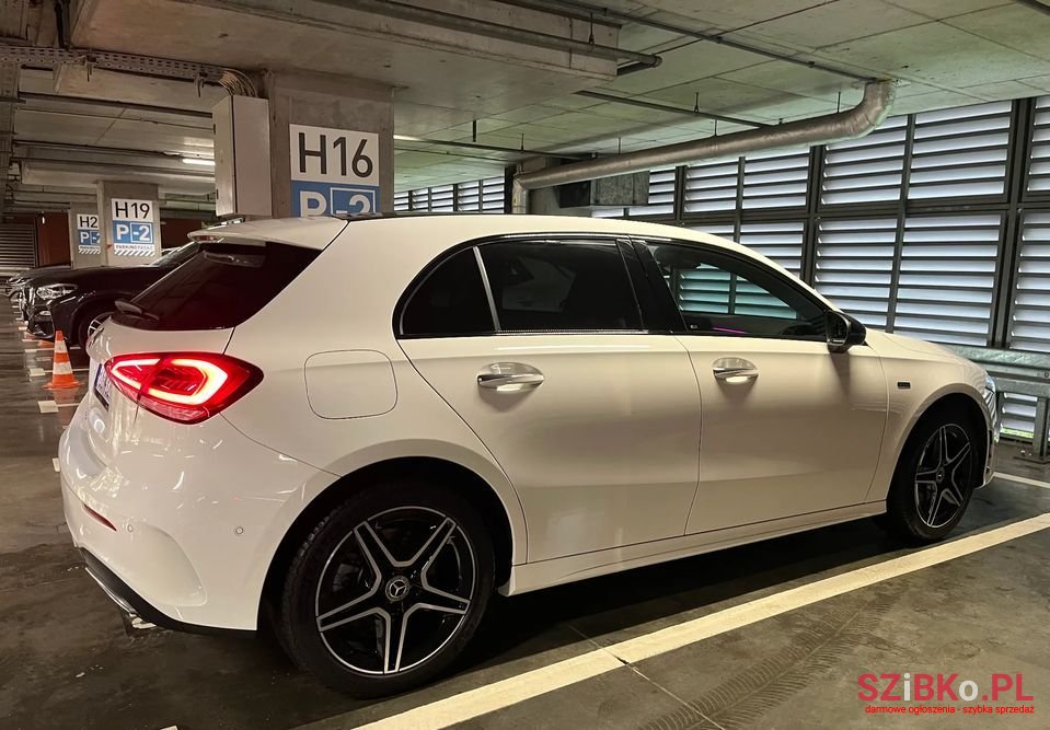 2020' Mercedes-Benz A-Class photo #3