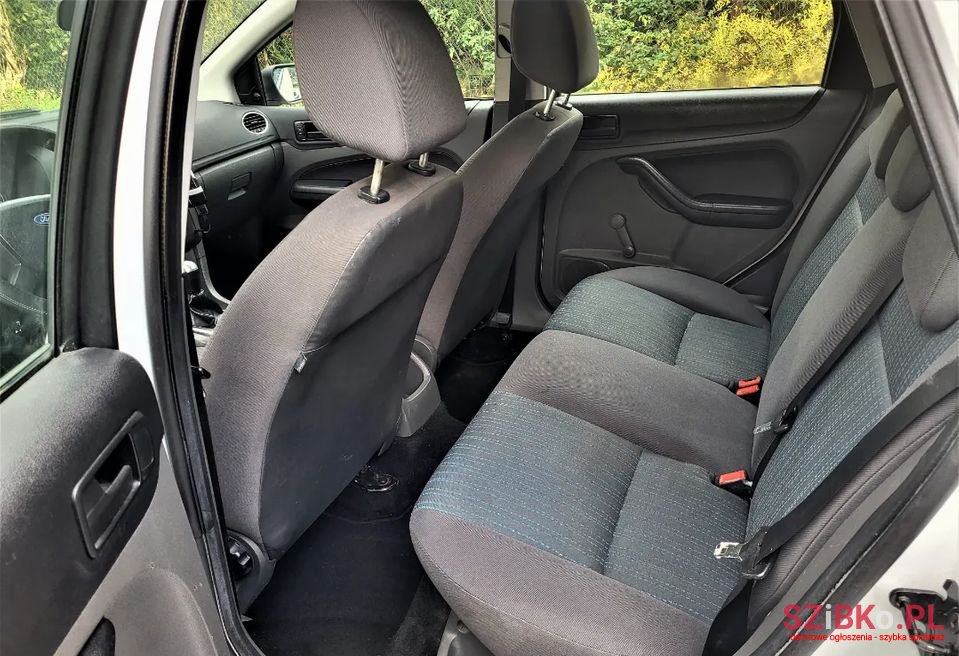 2007' Ford Focus photo #5