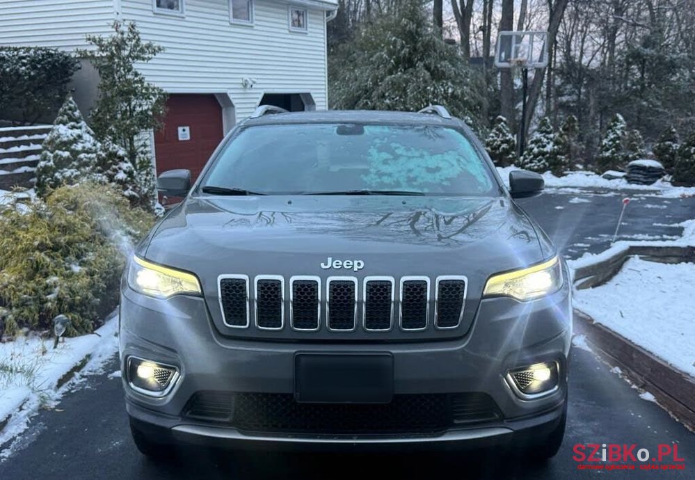 2019' Jeep Cherokee photo #2